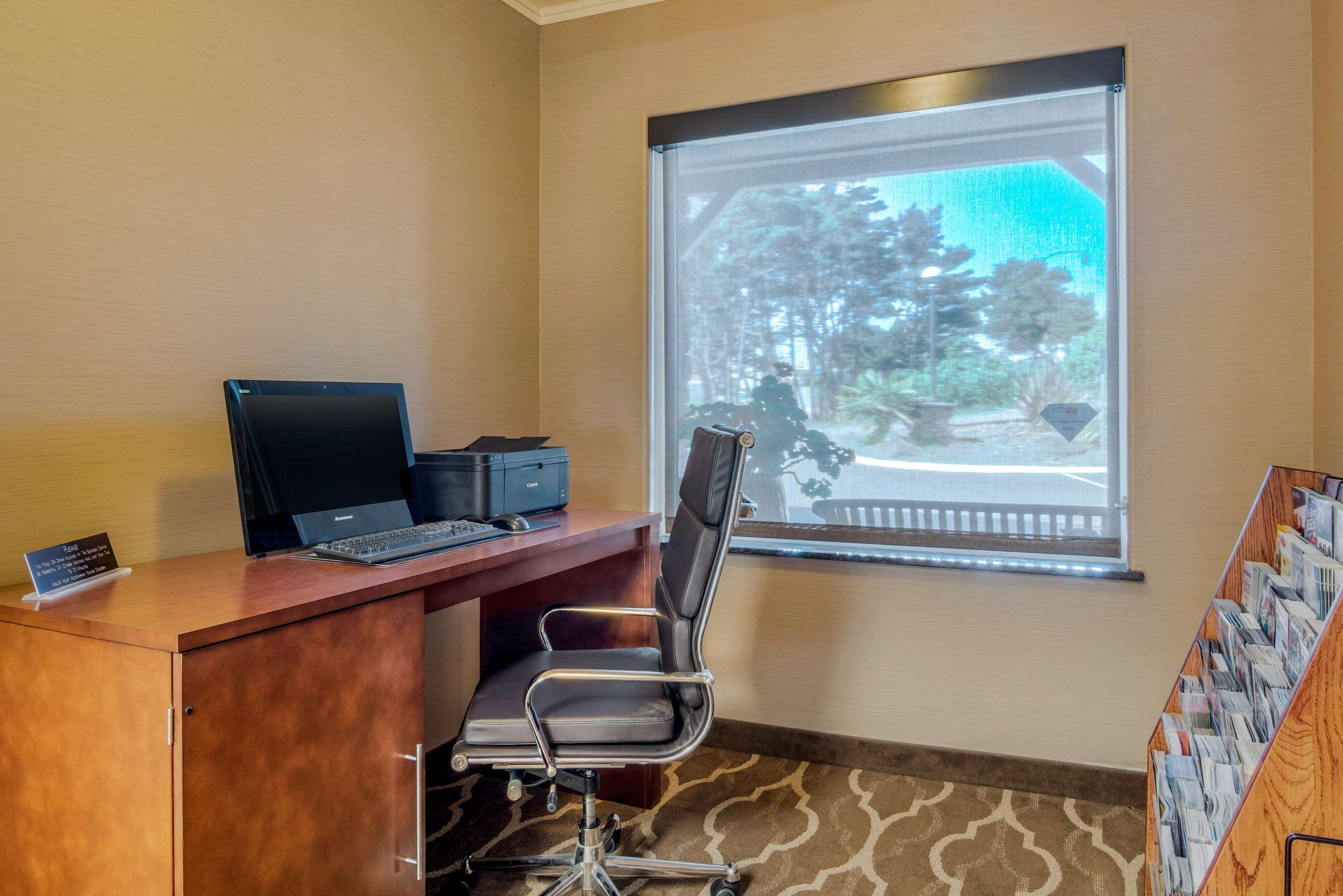 Comfort Inn & Suites Lincoln City Eksteriør billede